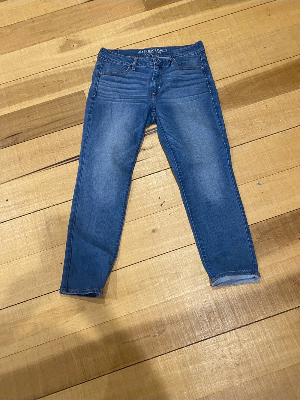 American Eagle Outfitters Women's Medium Blue Cropped Jeans